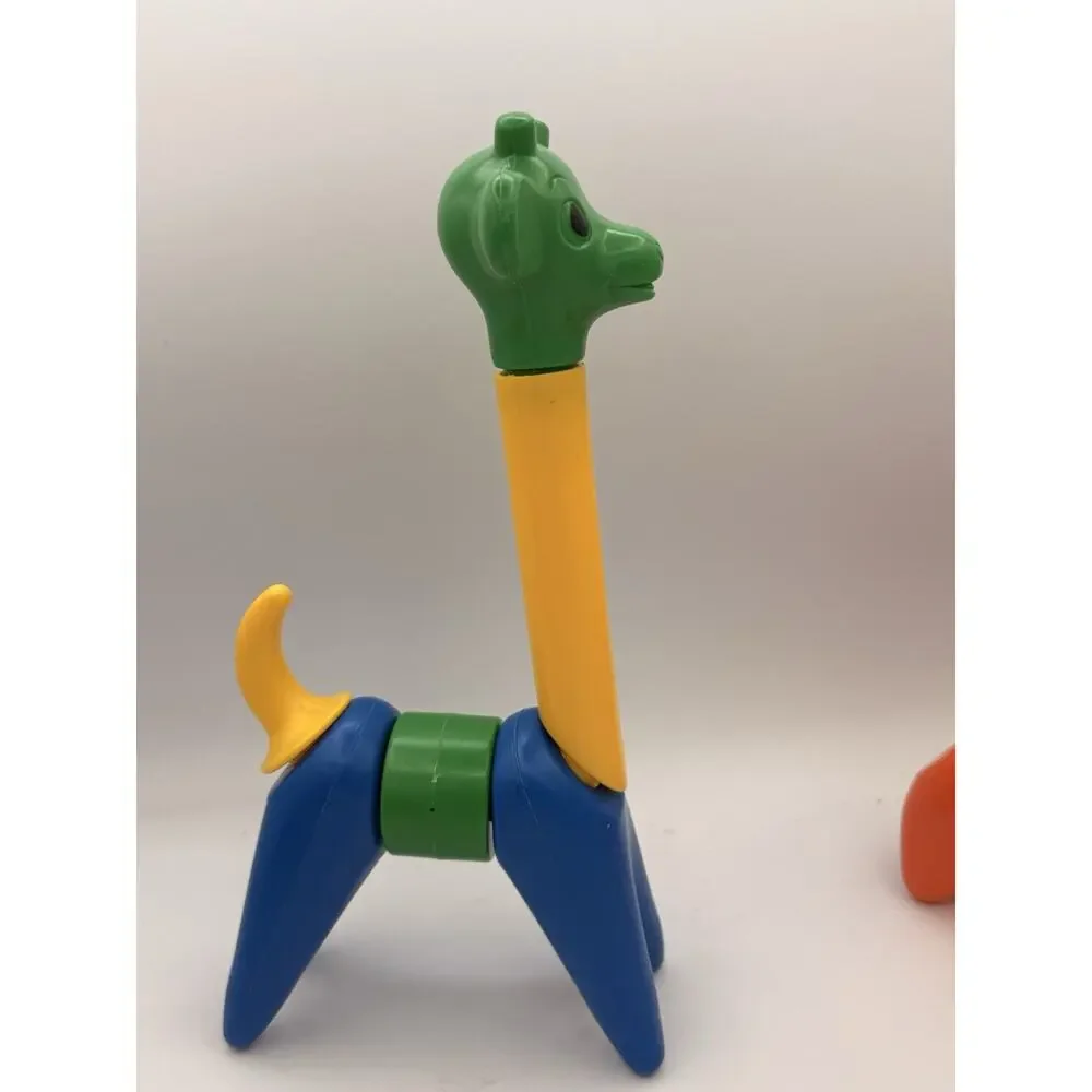 1966 Zoo It Yourself Tupperware Toy Animals 14 Pieces